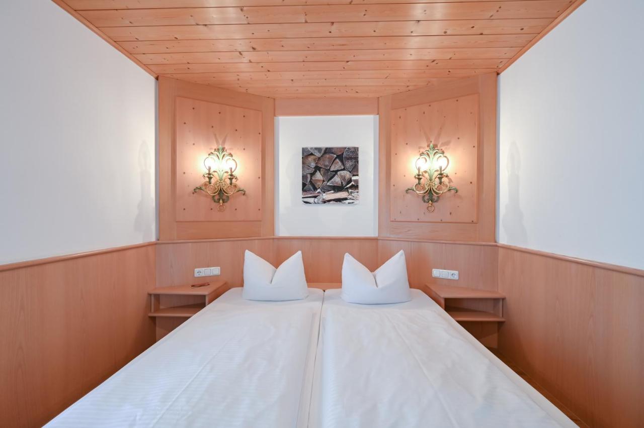 Landhaus Grobert Seeg Exteriör bild